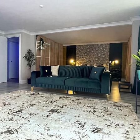 The Exclusive Jacuzzi Apartment Birmingham Exterior foto